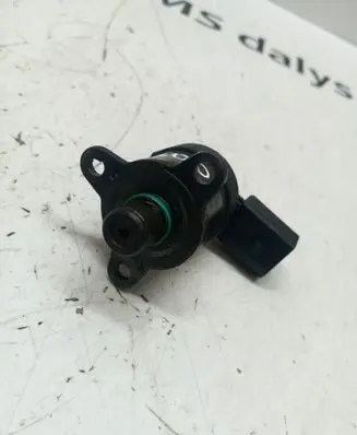 Mercedes-Benz E W211 Fuel pressure sensor A6460740084 6460740084