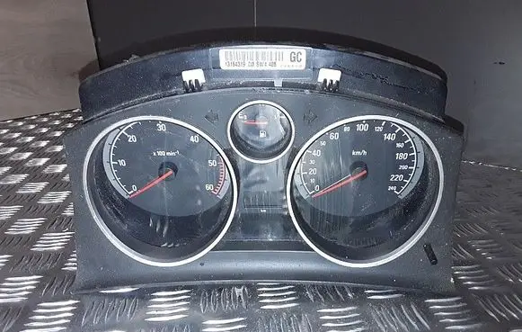 Opel Astra H Speedometer (instrument cluster) 13184319