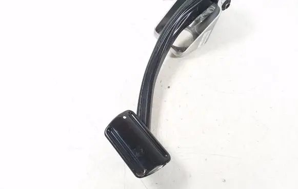 Mercedes-Benz GL X164 Brake pedal A1642901901