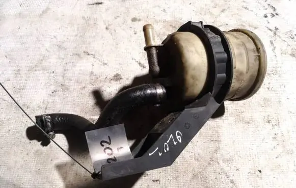 Peugeot 807 Power steering fluid tank/reservoir 7700782884