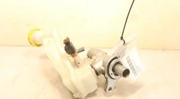 Peugeot 208 Master brake cylinder