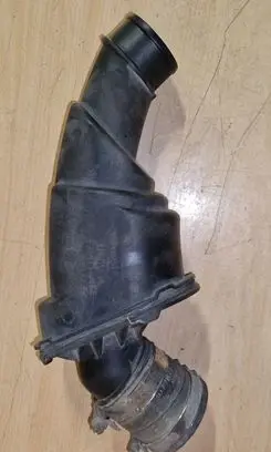 Volvo V70 Intake resonator 30778734