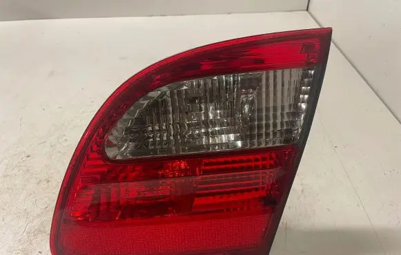 Mercedes-Benz E W211 Tailgate rear/tail lights A2118201464