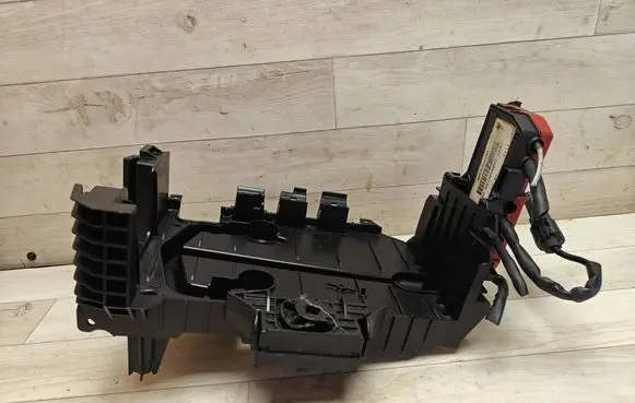 Citroen C5 Battery tray 9659039080