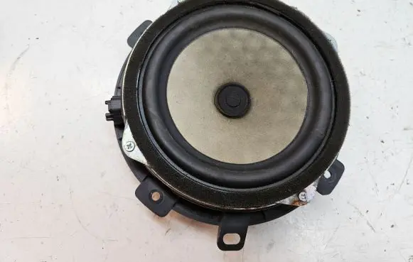 Hyundai H-1, Starex, Satellite Front door speaker 963304H050