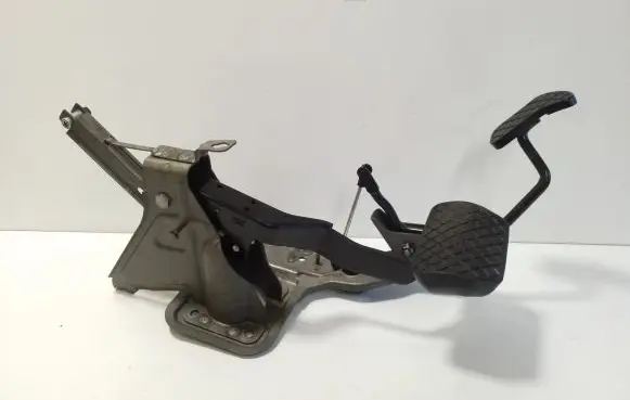 Volkswagen Transporter - Caravelle T5 Pedal assembly 7E2723057B 7H2723143 7H2723507A