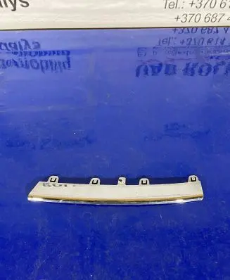 Volkswagen Jetta V Front bumper upper radiator grill 1K5853651