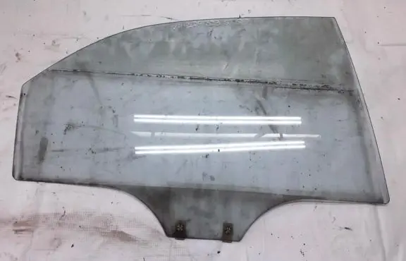 Mazda 323 Rear door window glass