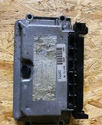 Peugeot 206 Engine control unit/module 0261206216