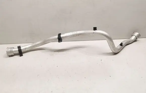 Engine coolant pipe/hose