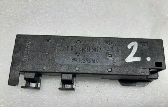 Audi A4 S4 B9 8W Keyless system antenna 4M0907247A