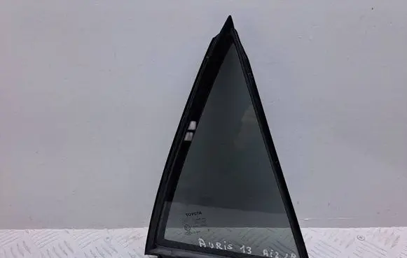 Toyota Auris 150 Rear vent window glass 6812302170 6818802090 43R00097