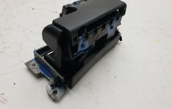 Lincoln LS Cup holder XW435413560B