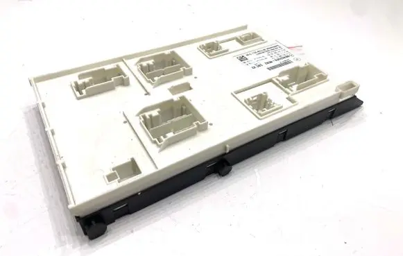 Mercedes-Benz CLA C117 X117 W117 Central body control module A2469009112