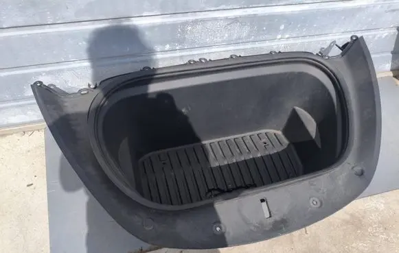 Tesla Model Y Front trunk storage compartment 149260600E