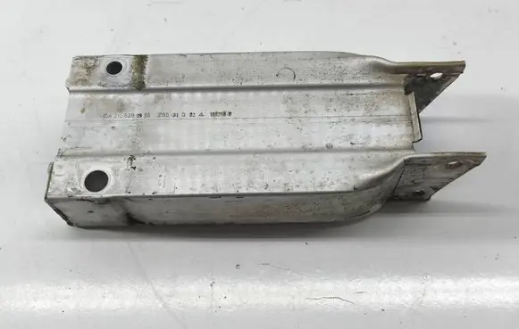 Mercedes-Benz E W212 Front bumper shock/impact absorber A2126200995 ZGS01Q02