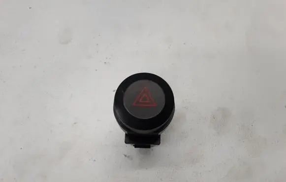 KIA Sorento Hazard light switch
