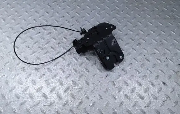 Audi TT TTS Mk2 Tailgate/trunk/boot lock/catch/latch 8P4827505C