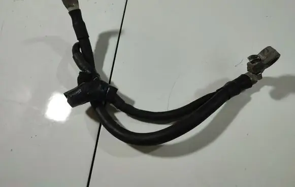 Porsche Cayenne (9PA) Positive cable (battery) 
