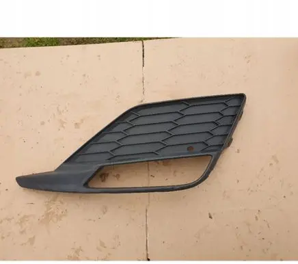Seat Leon (5F) Front bumper lower grill 5F0853666H