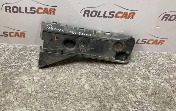 Audi A4 S4 B6 8E 8H Front bumper mounting bracket 8E0807283