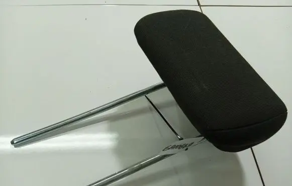 Ford Focus Front seat headrest 
