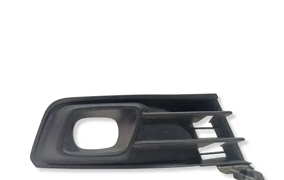 Renault Captur Front fog light trim/grill 261A26931R