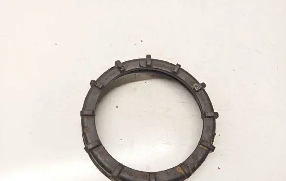 Volkswagen Sharan In tank fuel pump screw locking ring/nut 447294a