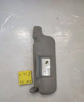 Toyota Yaris Sun visor 784555
