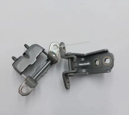 Nissan Leaf II (ZE1) Rear door hinge set 