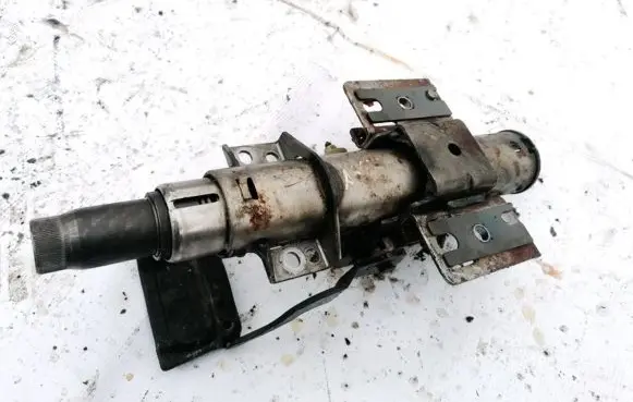 Skoda Octavia Mk1 (1U) Steering wheel axle 8l1419501BM