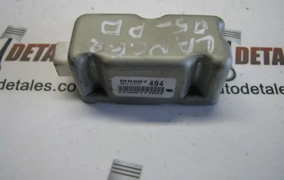 Mitsubishi Lancer Airbag deployment crash/impact sensor MR587494