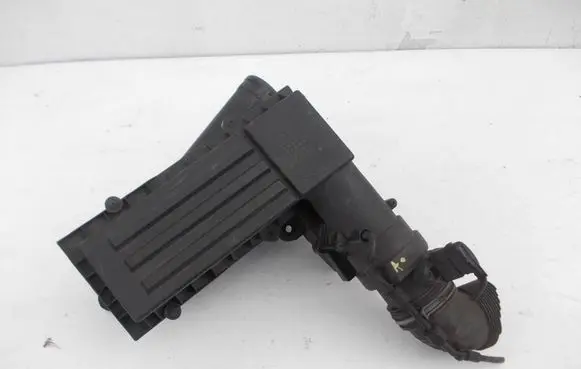 Volkswagen Golf V Air filter box 3C0129607AB 3C0129601AG