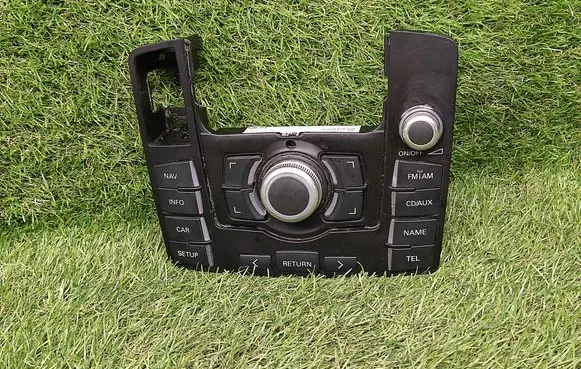 Audi Q7 4L Head unit multimedia control 4L0919610B 4L0910609