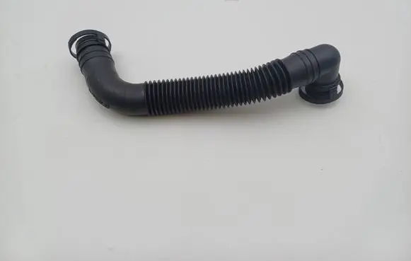 Skoda Octavia Mk2 (1Z) Breather hose/pipe 1J0131128