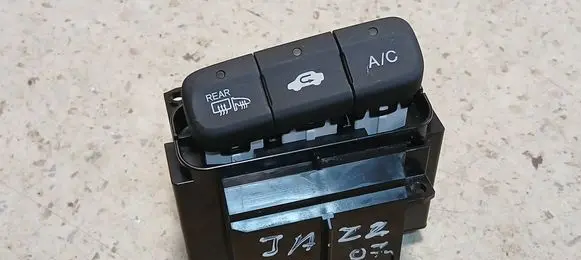 Honda Jazz Air conditioning (A/C) switch 8823