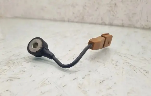 Audi A3 S3 8P Detonation knock sensor 06F905377