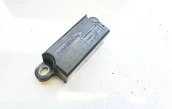 Mercedes-Benz CLS C219 Airbag deployment crash/impact sensor a0038200726 82176166-4