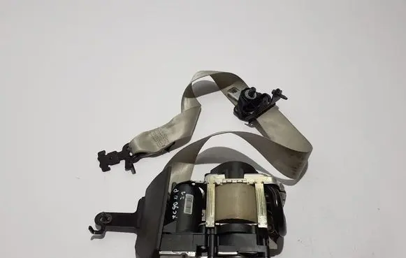 Volvo XC90 Front seatbelt 31322653