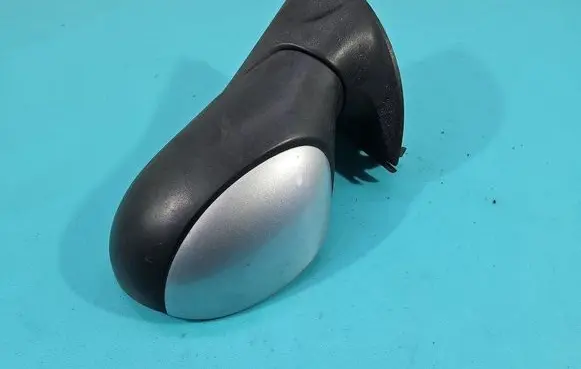 Front door electric wing mirror
