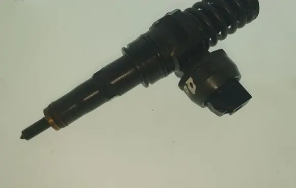 Audi A3 S3 8P Fuel injector 038130073AG 0414720215