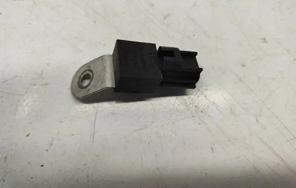 Dodge Challenger Combustion relay 68080837AB 40908F 91006B