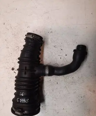 Ford Focus C-MAX Turbo air intake inlet pipe/hose 3m519a673m
