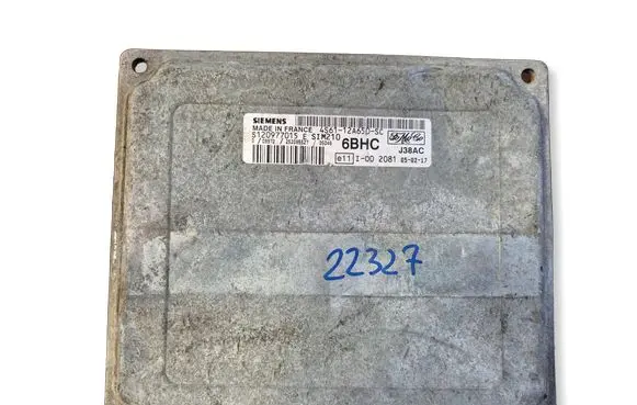 Ford Fiesta Engine control unit/module 4S6112A650SC S120977015E