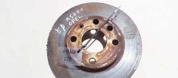 Opel Astra F Front brake disc ventiliuojamas