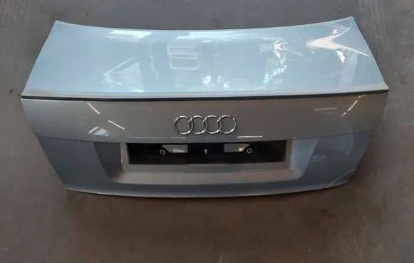 Audi A4 S4 B6 8E 8H Tailgate/trunk/boot lid