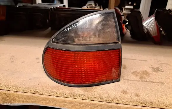 Renault Laguna I Rear/tail lights 7700820052 2225