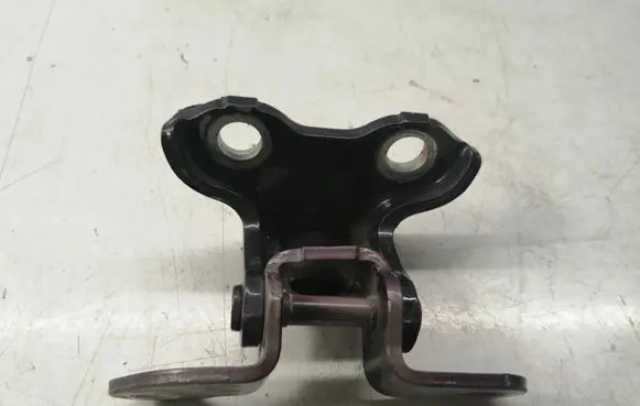 Toyota Verso Rear door upper hinge 687500H010