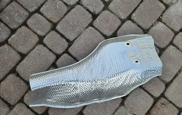 Toyota Highlander XU70 Exhaust heat shield HV1