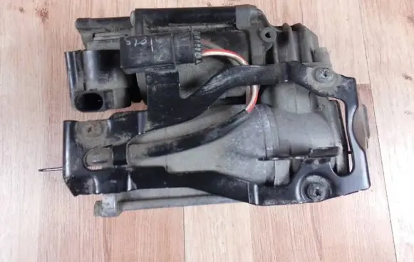 Mercedes-Benz E W213 Air suspension compressor/pump 4430200191